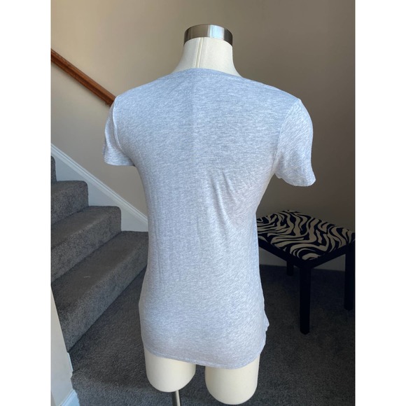 Gap gray Favorite tee "Rose everyday," size small - Picture 7 of 8